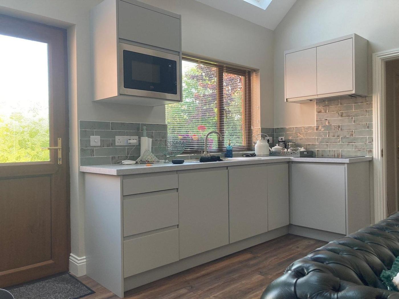Oranhill Lodge Guesthouse Oranmore Esterno foto