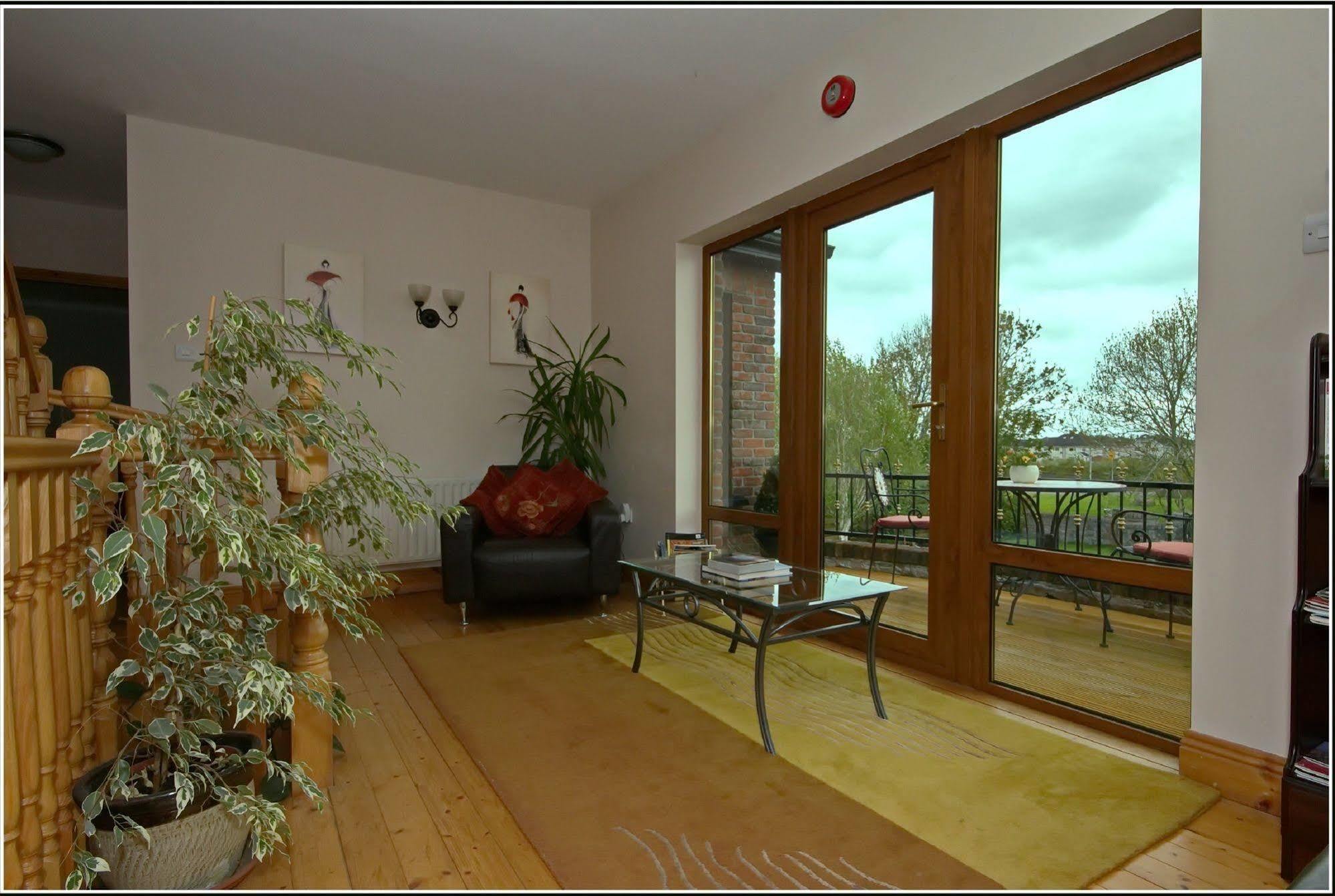 Oranhill Lodge Guesthouse Oranmore Esterno foto