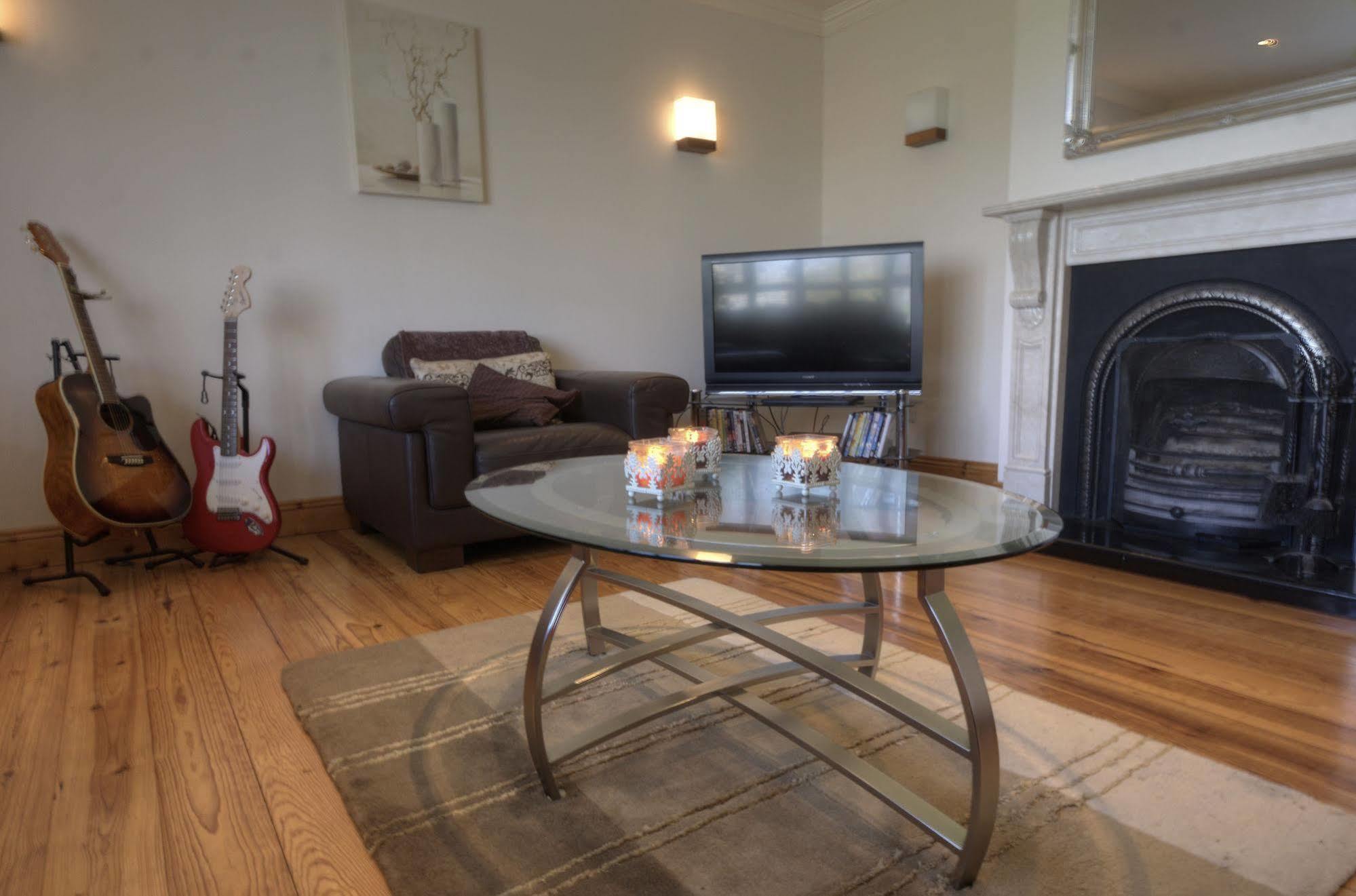 Oranhill Lodge Guesthouse Oranmore Esterno foto